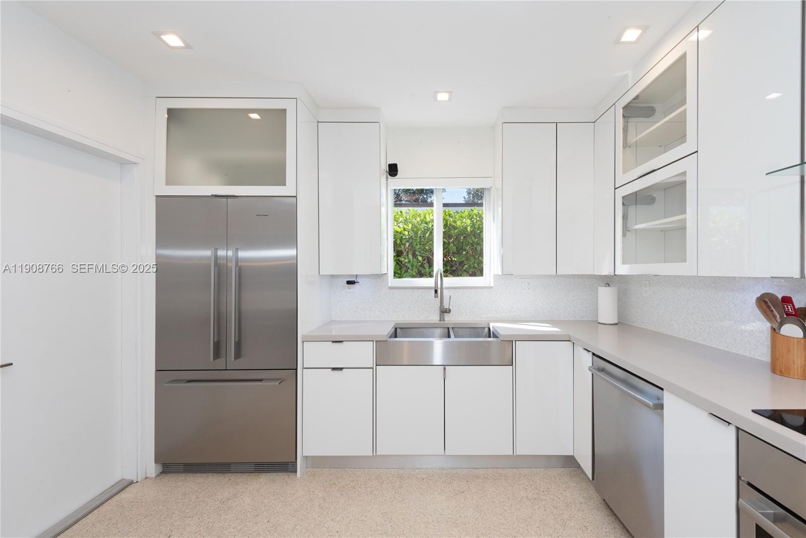 CORAL GABLES COUNTRY CLUB - Residential Lease