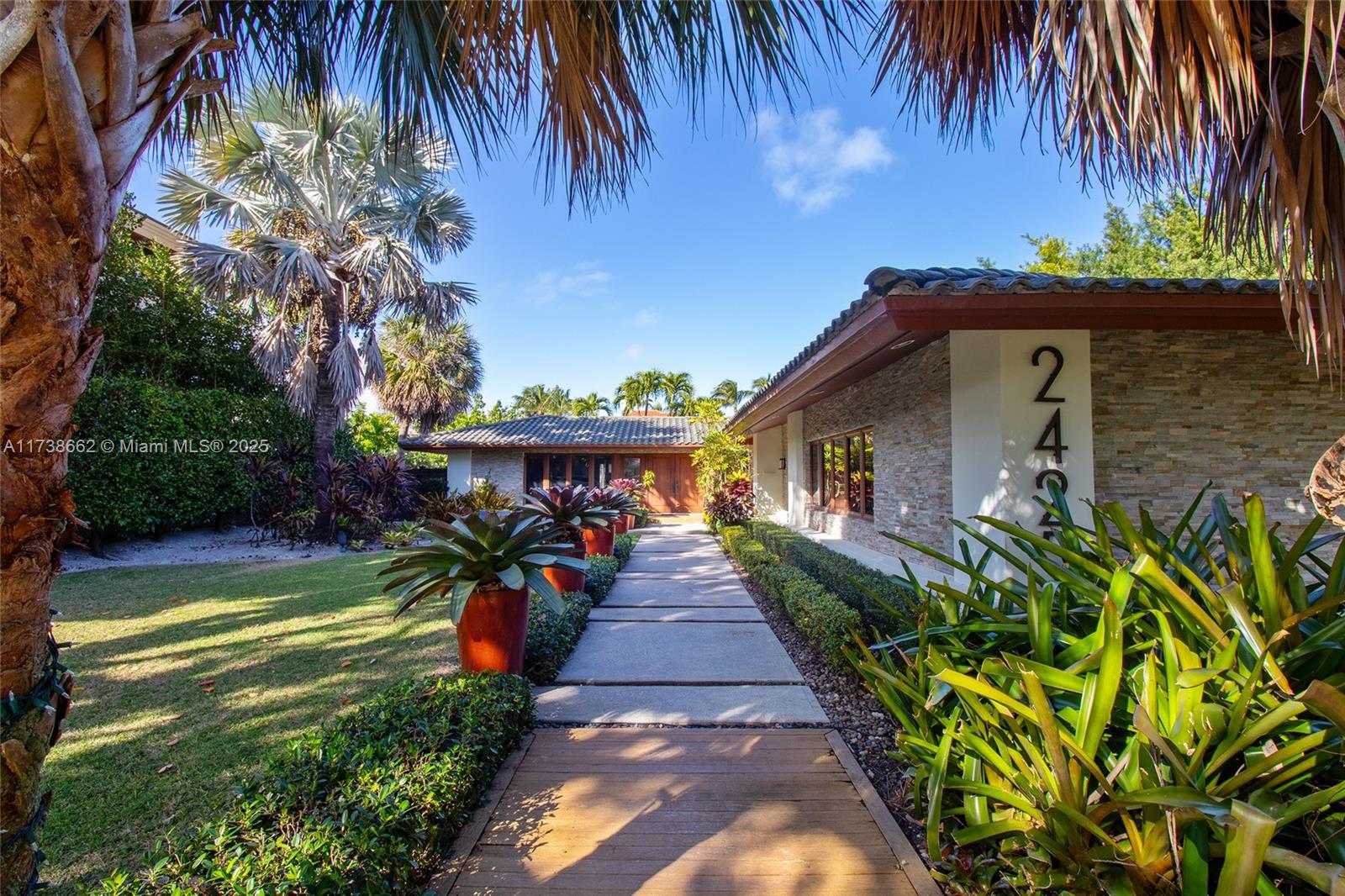 SEA ISLAND - Residential Lease