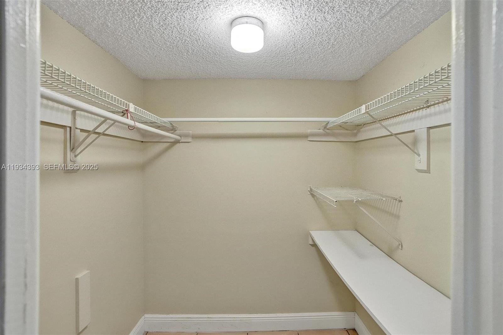 Horizons West Condo #6 - Residential