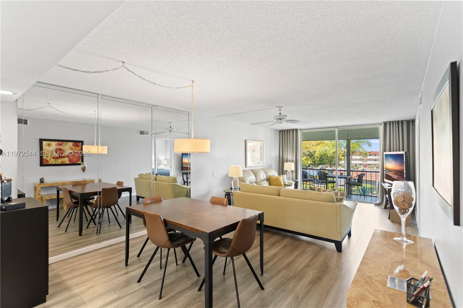 HOLLYBROOK GOLF AND - Residential