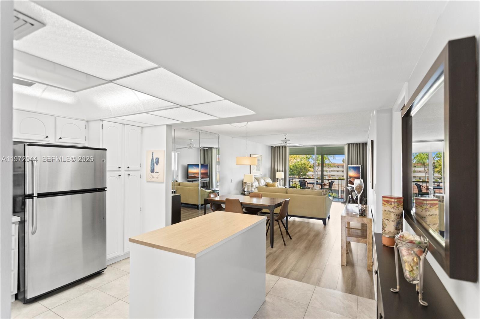 HOLLYBROOK GOLF AND - Residential