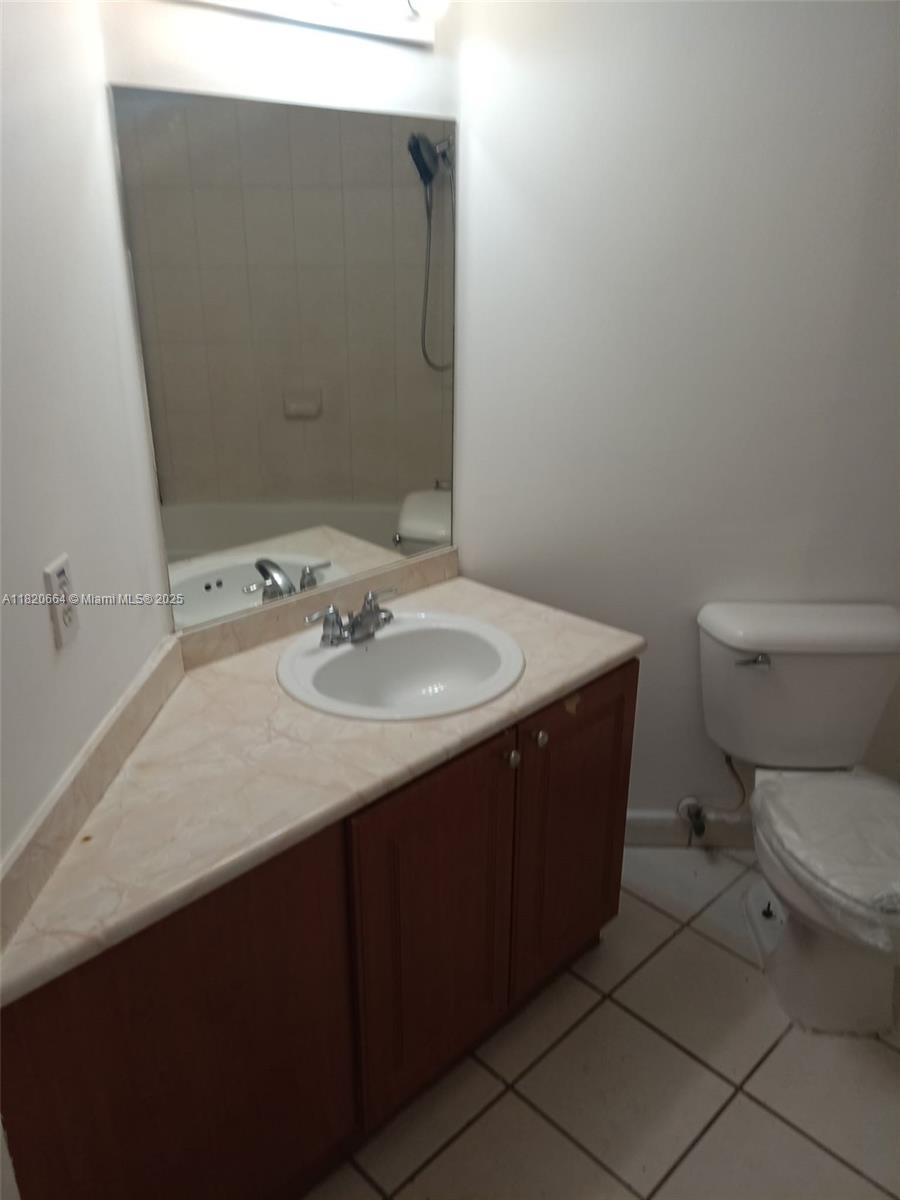 THE OAKS AT MIAMI GARDENS - Residential Lease
