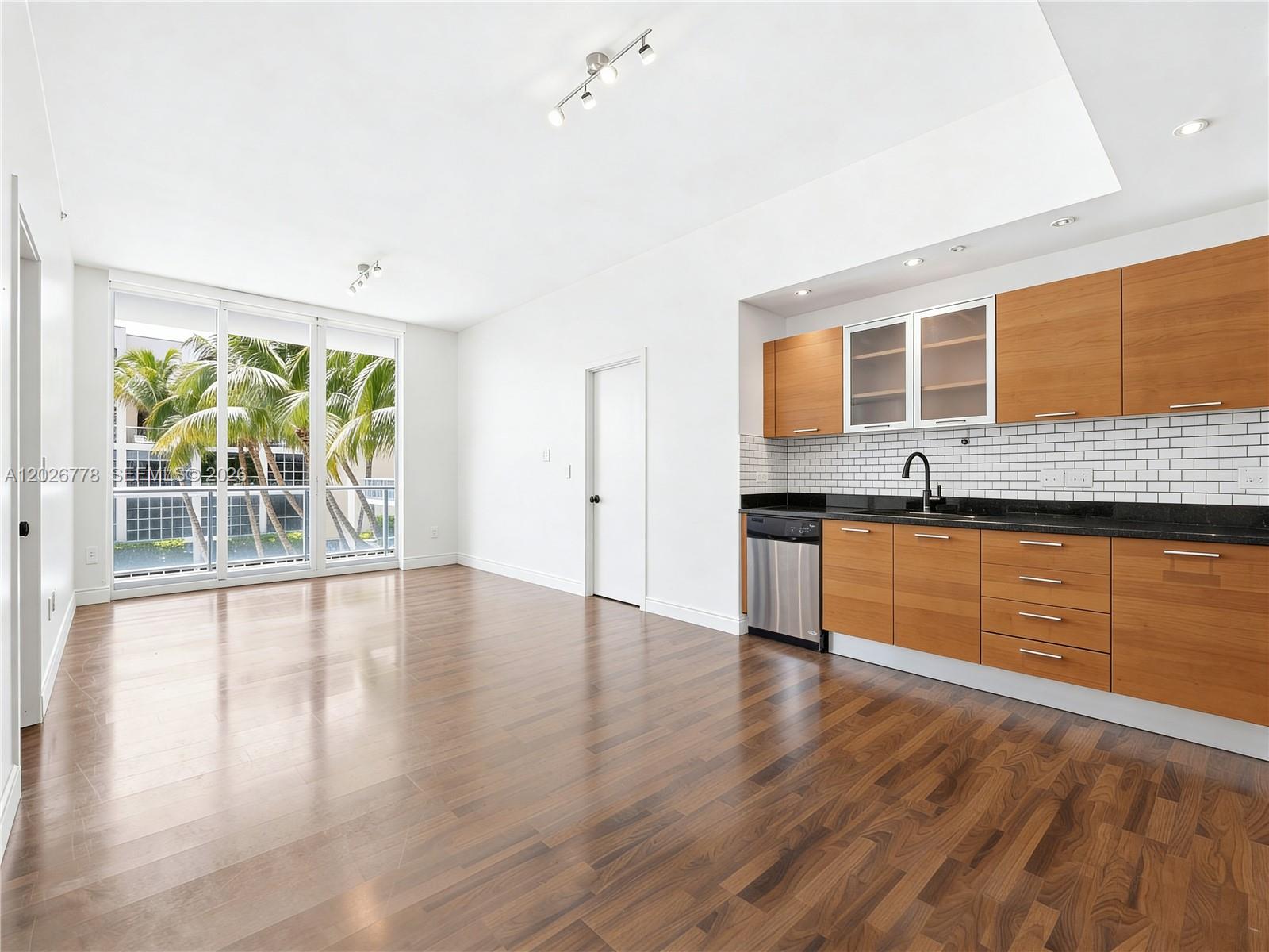 3470 E Coast Ave H0908