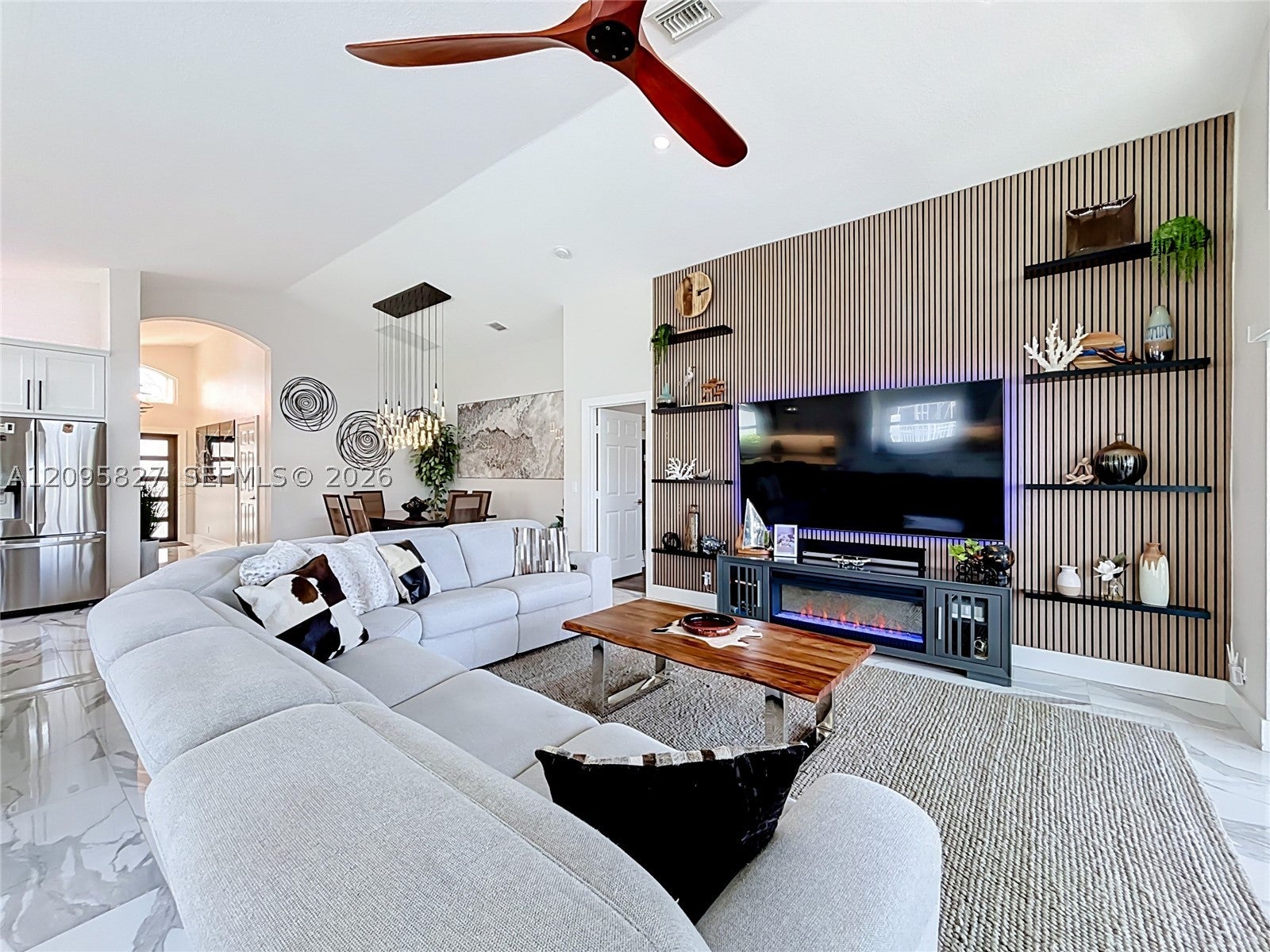 9889 Agnello St