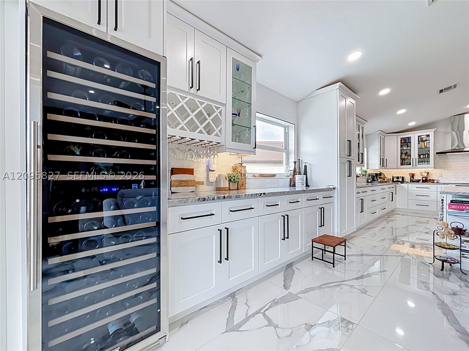 9889 Agnello St