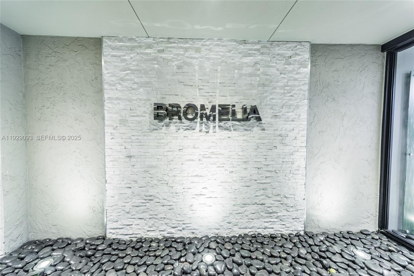 KEY COLONY CONDO #4 - Residential Lease