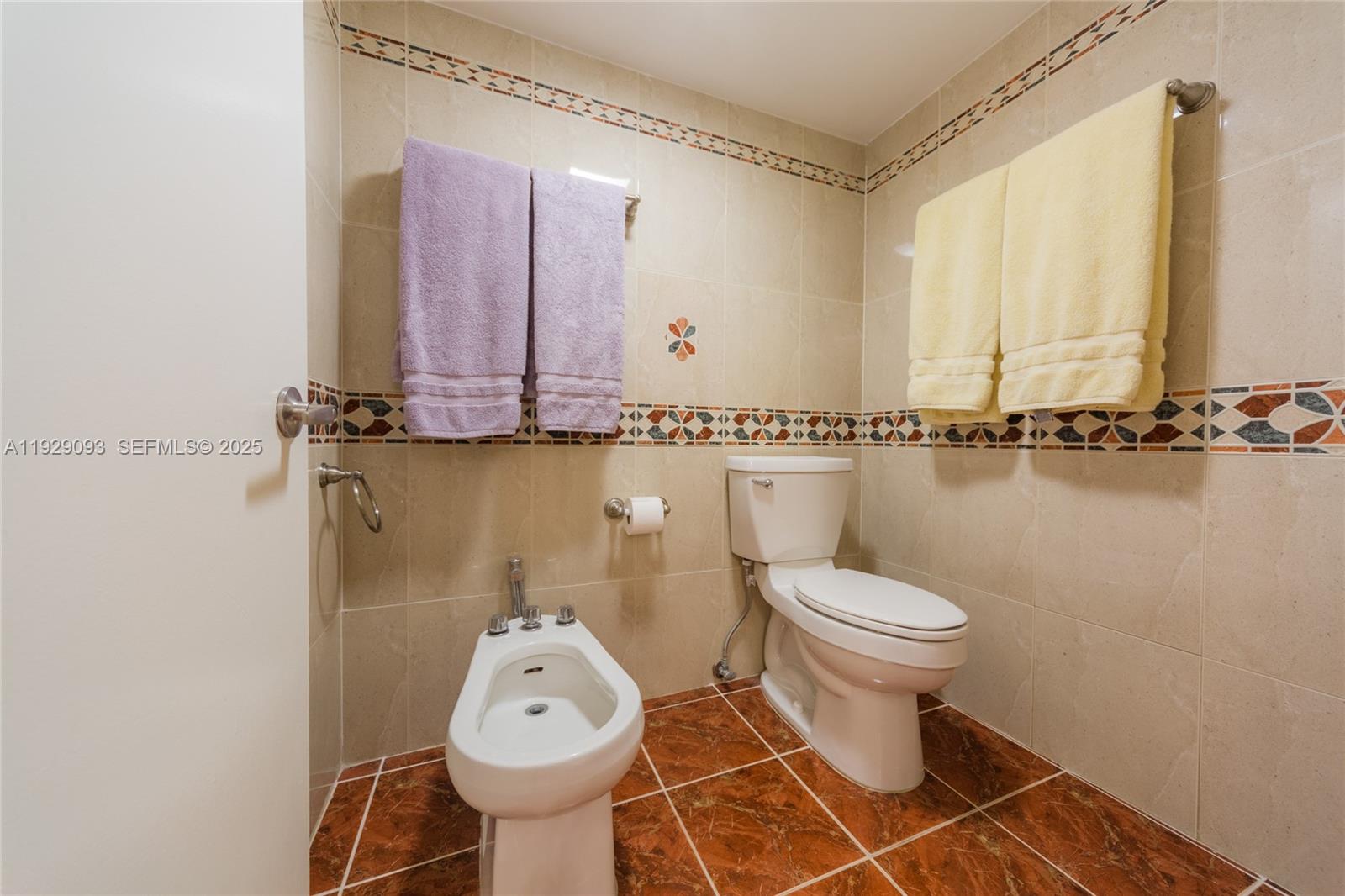 KEY COLONY CONDO #4 - Residential Lease