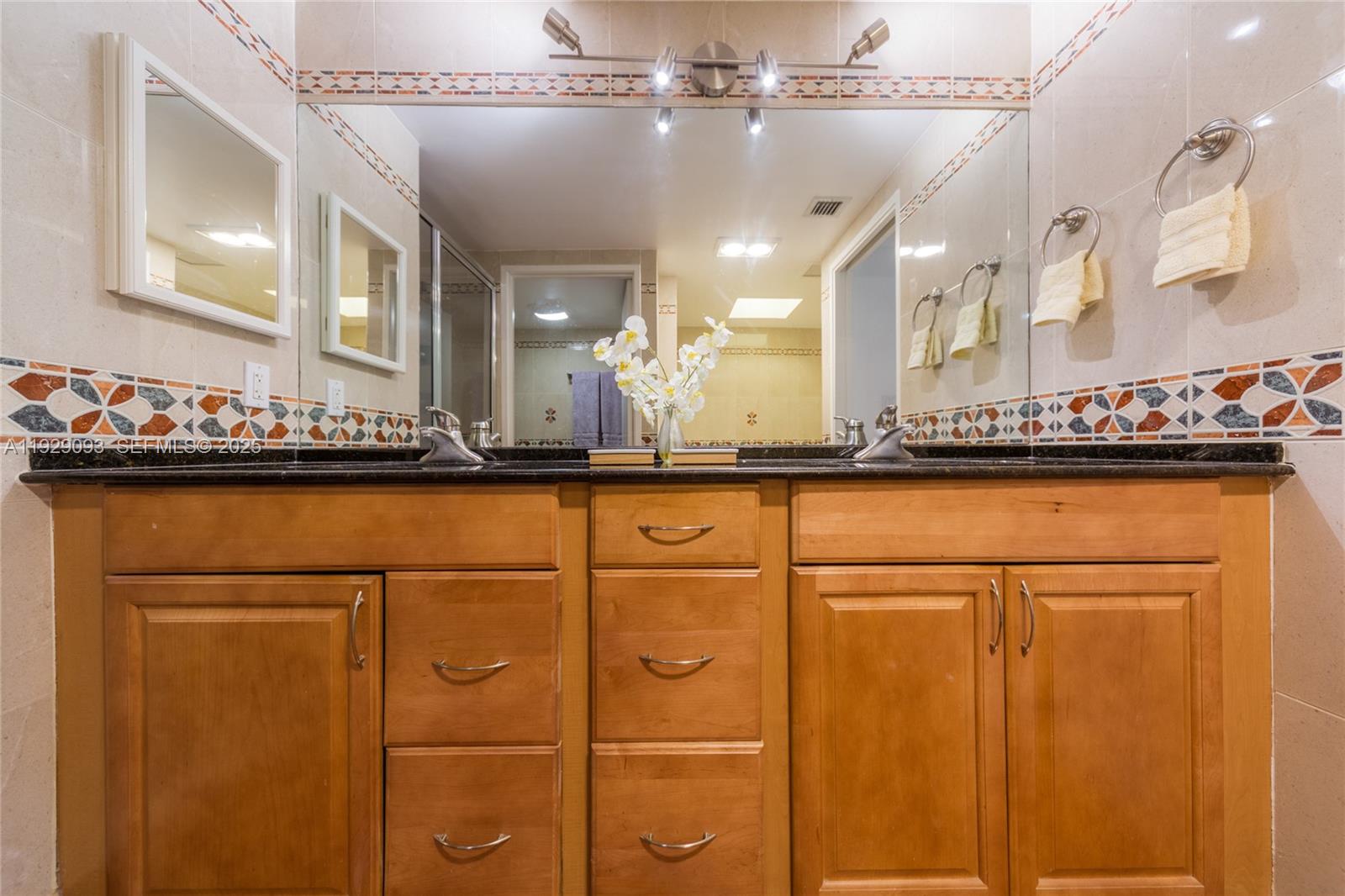 KEY COLONY CONDO #4 - Residential Lease