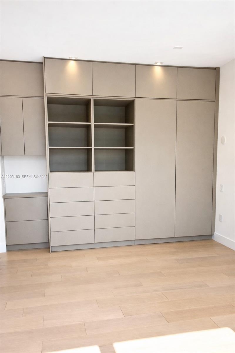 BISCAYNE KEY ESTATES - Residential