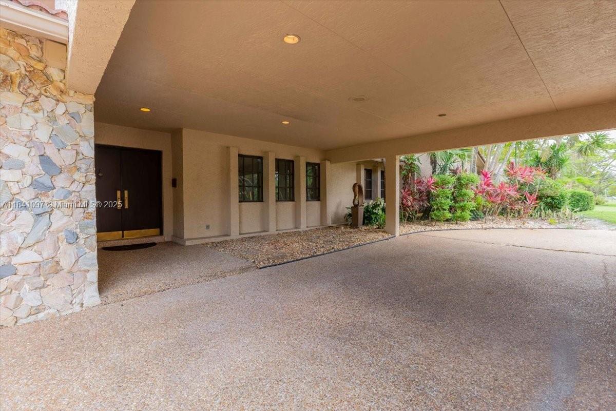 1000 E Cypress Dr