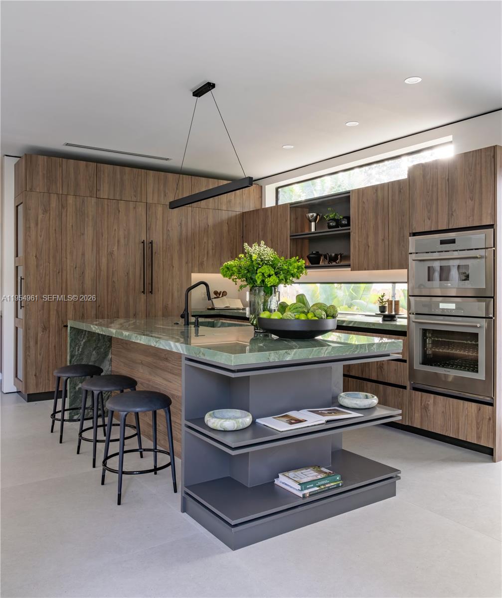 PRIORS 1ST ADDN TO BISCAY - Residential