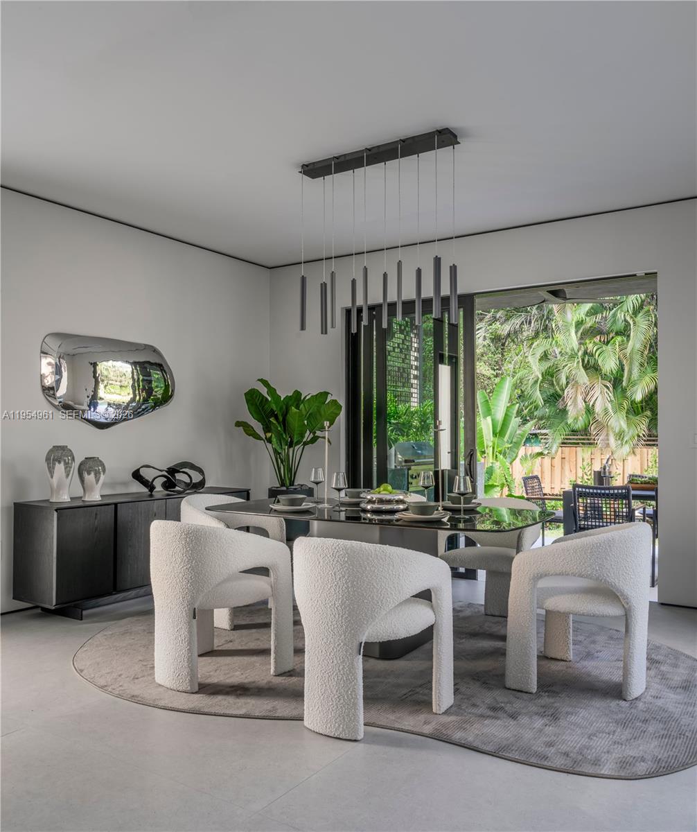 PRIORS 1ST ADDN TO BISCAY - Residential