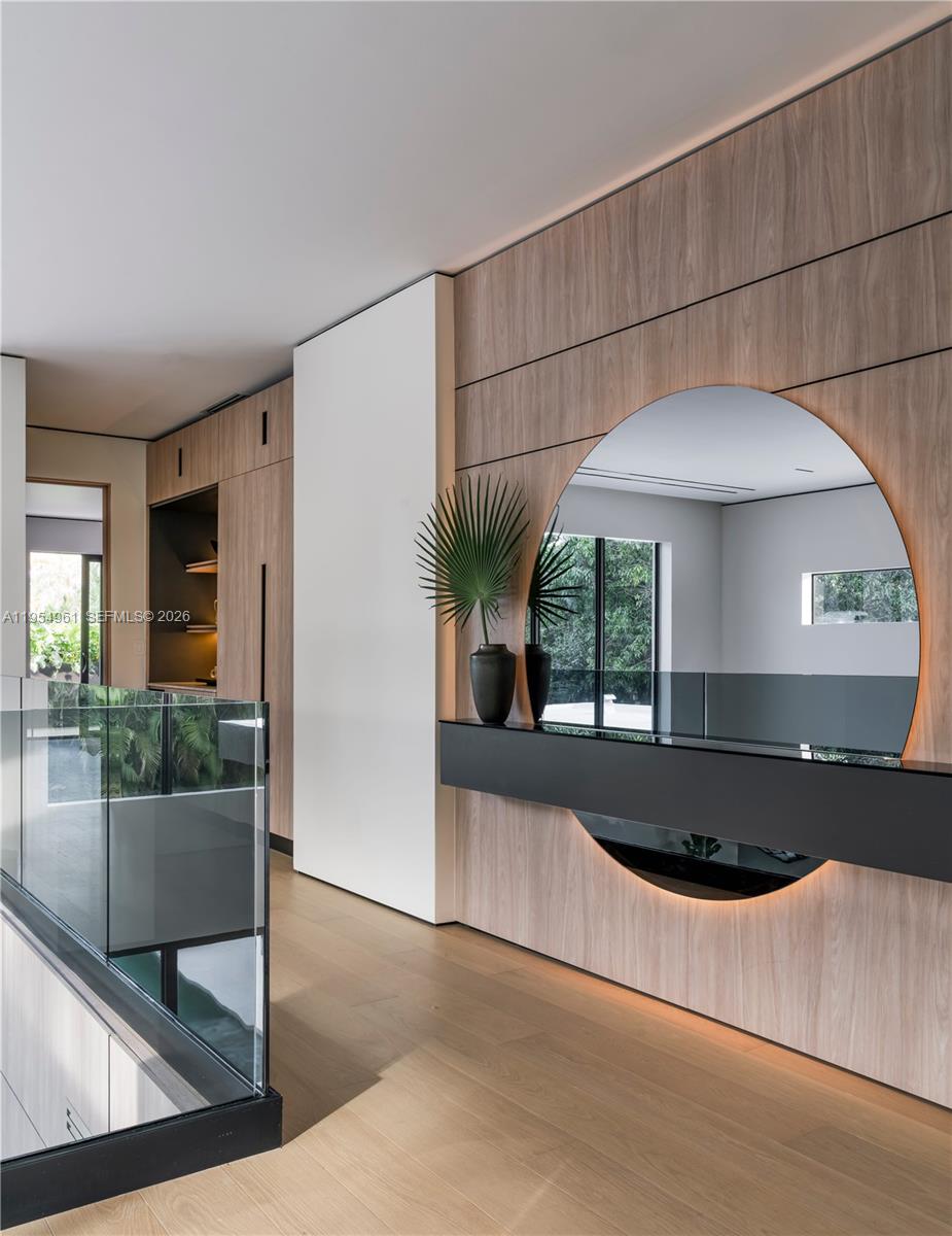 PRIORS 1ST ADDN TO BISCAY - Residential