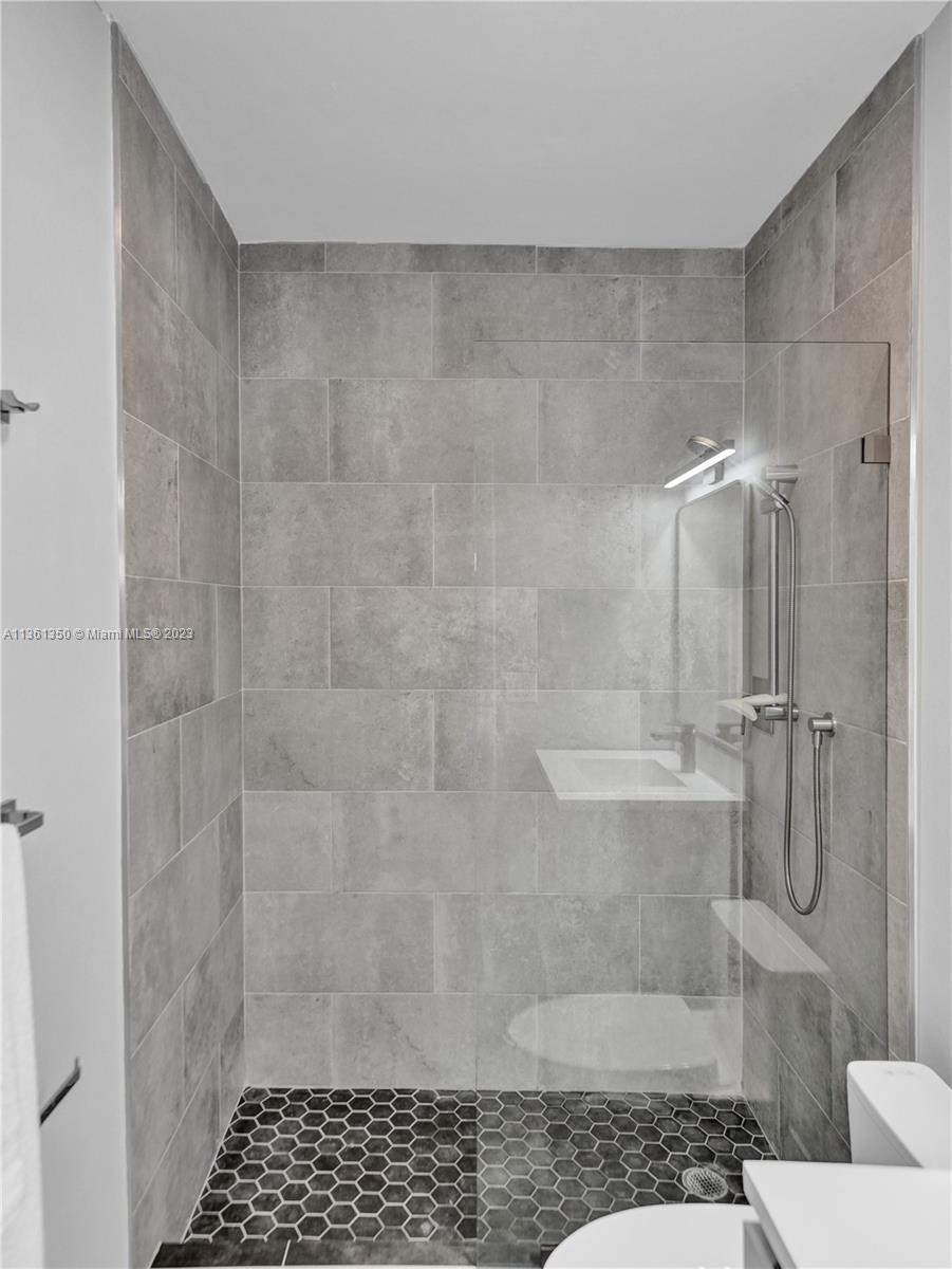 RIO NUEVO B CONDO - Residential