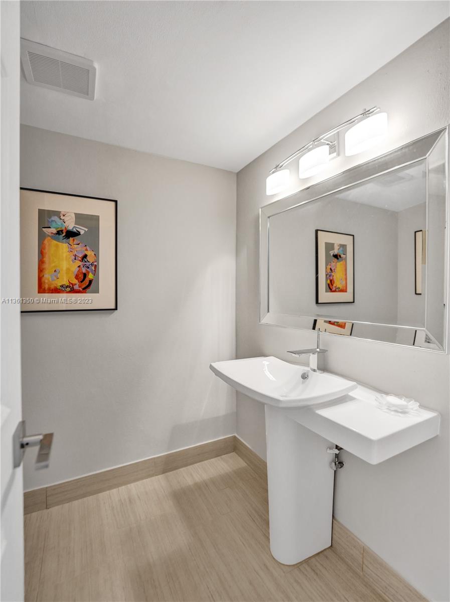RIO NUEVO B CONDO - Residential