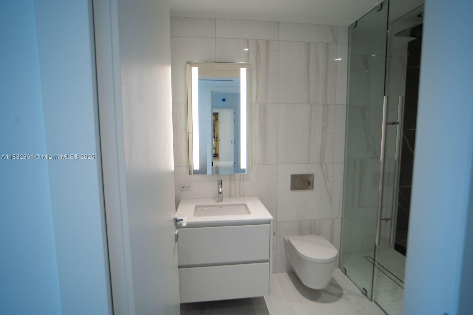 ASTON MARTIN - Residential