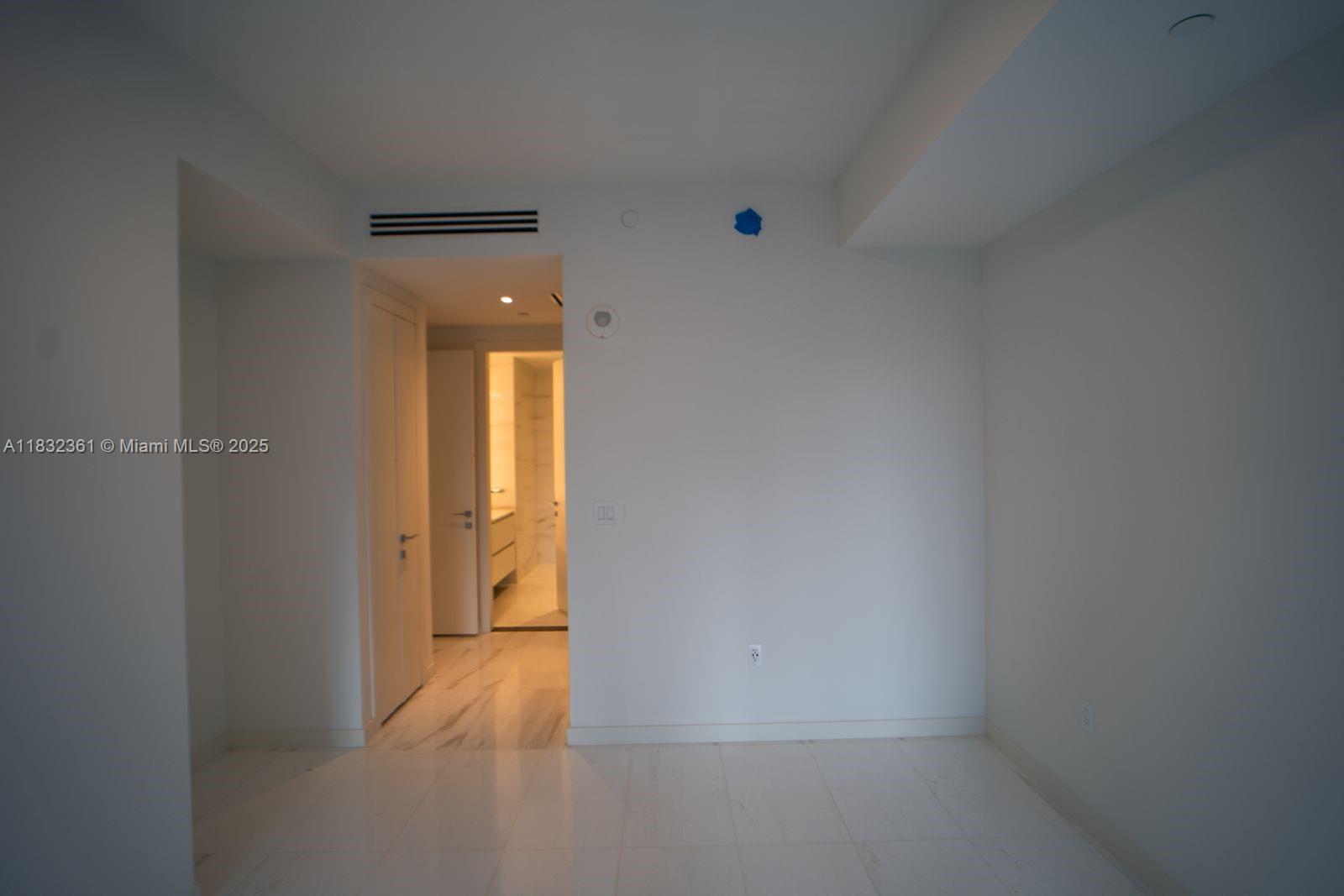 ASTON MARTIN - Residential