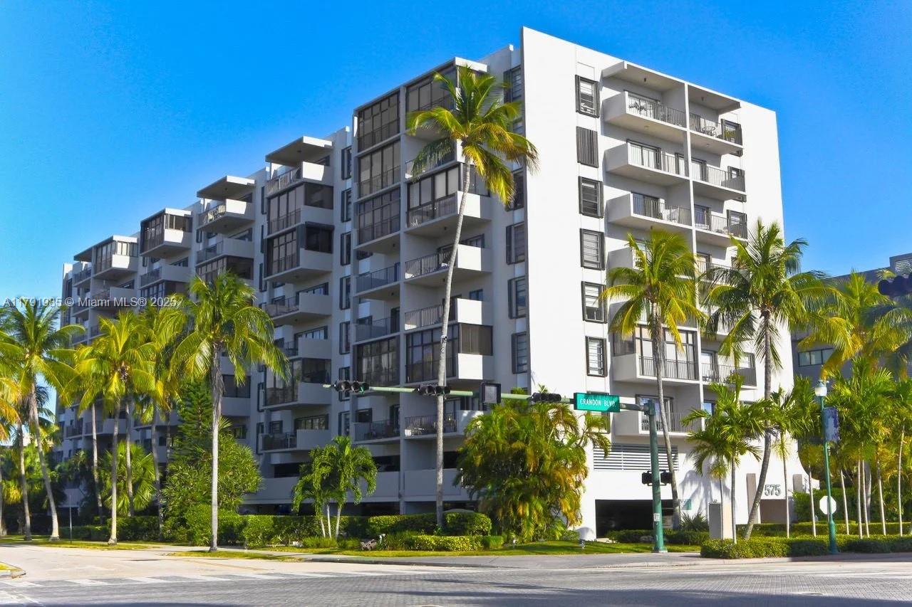 KEY BISC AMBASSADOR CONDO - Residential Lease