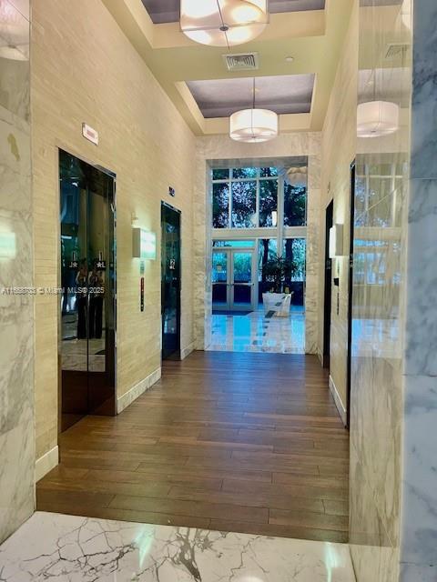 185 SW 7th St 1605