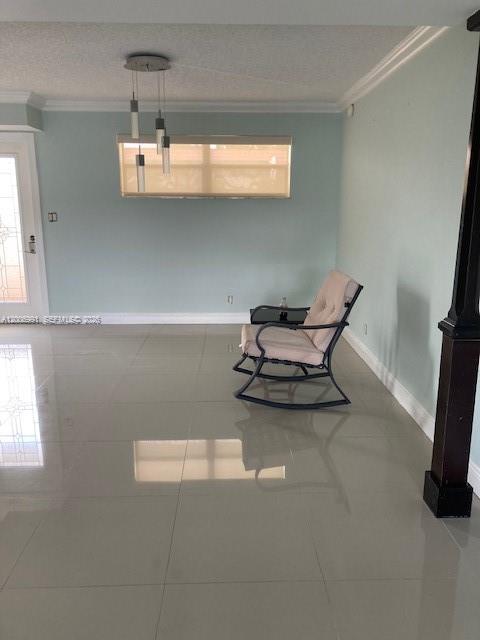 HOLLYBROOK GOLF & TENNIS - Residential