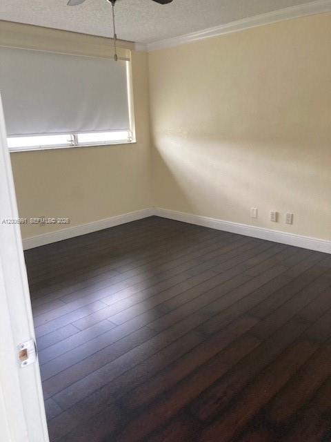 HOLLYBROOK GOLF & TENNIS - Residential