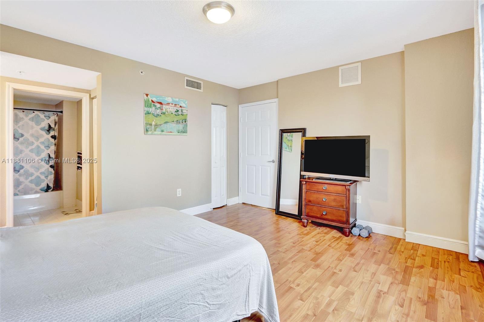 SEYBOLD POINTE CONDO - Residential