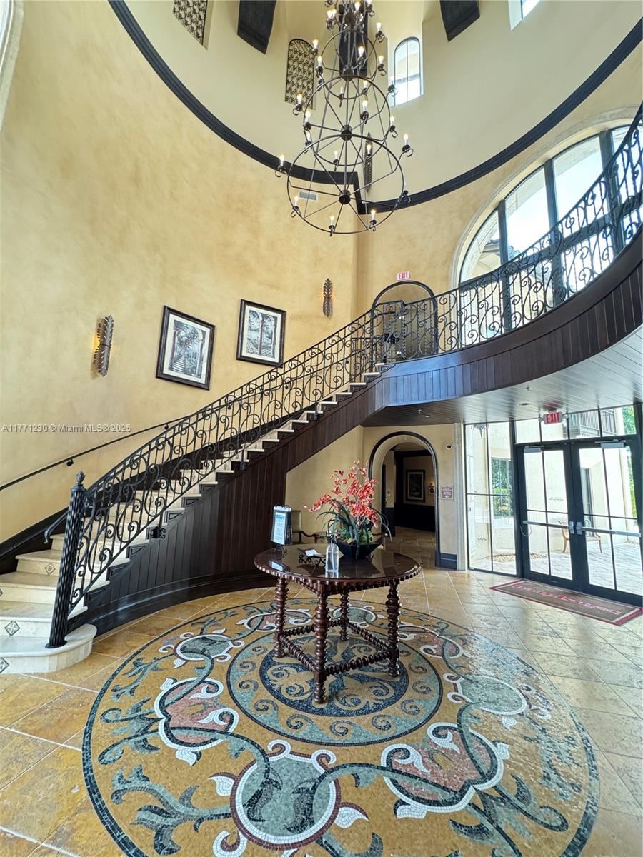 SAWGRASS LAKES - Residential