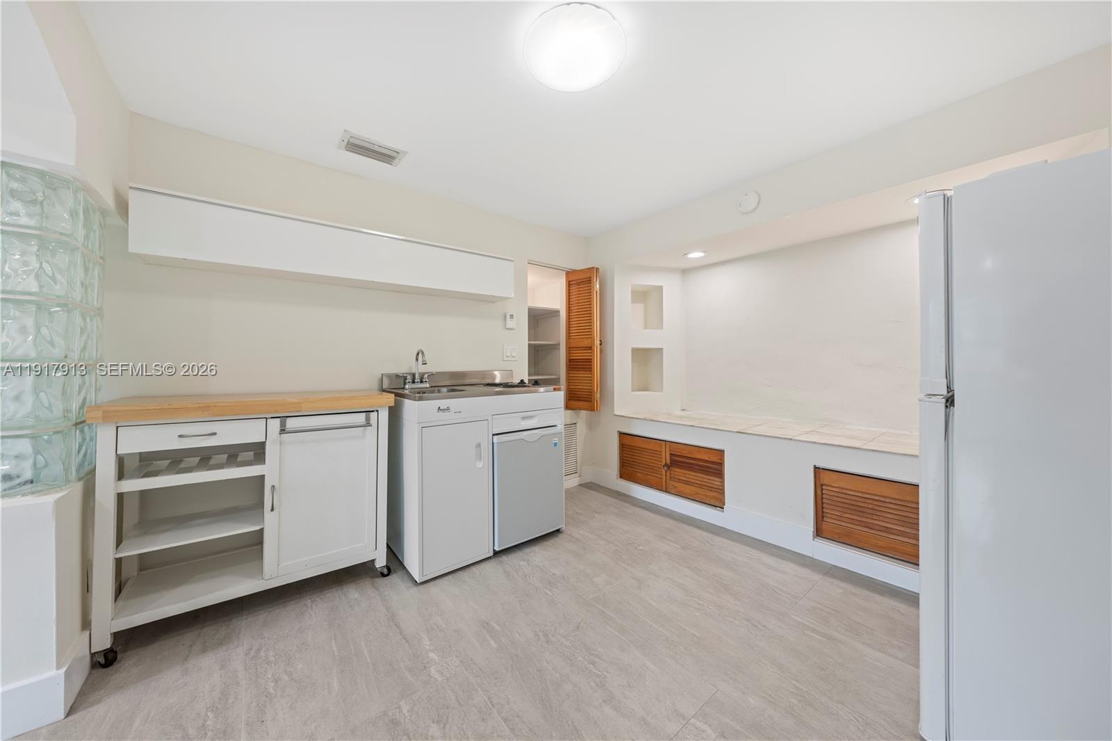 FLAGLER GARDENS - Residential Lease