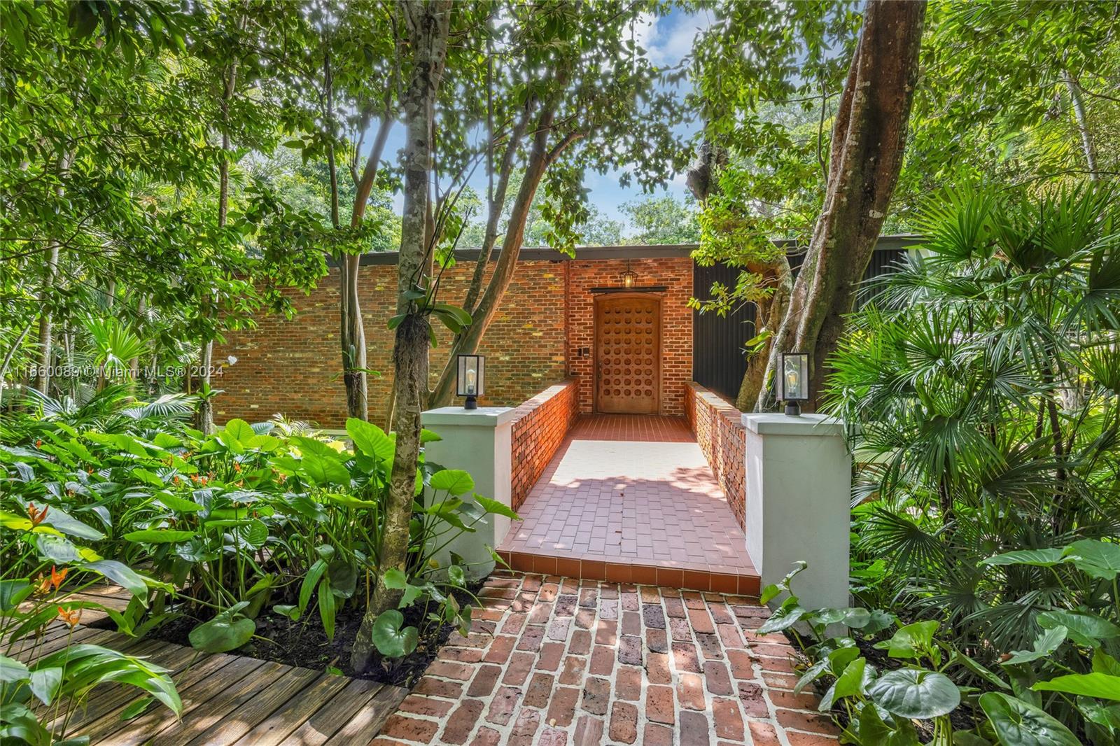 DEVONWOOD - Residential