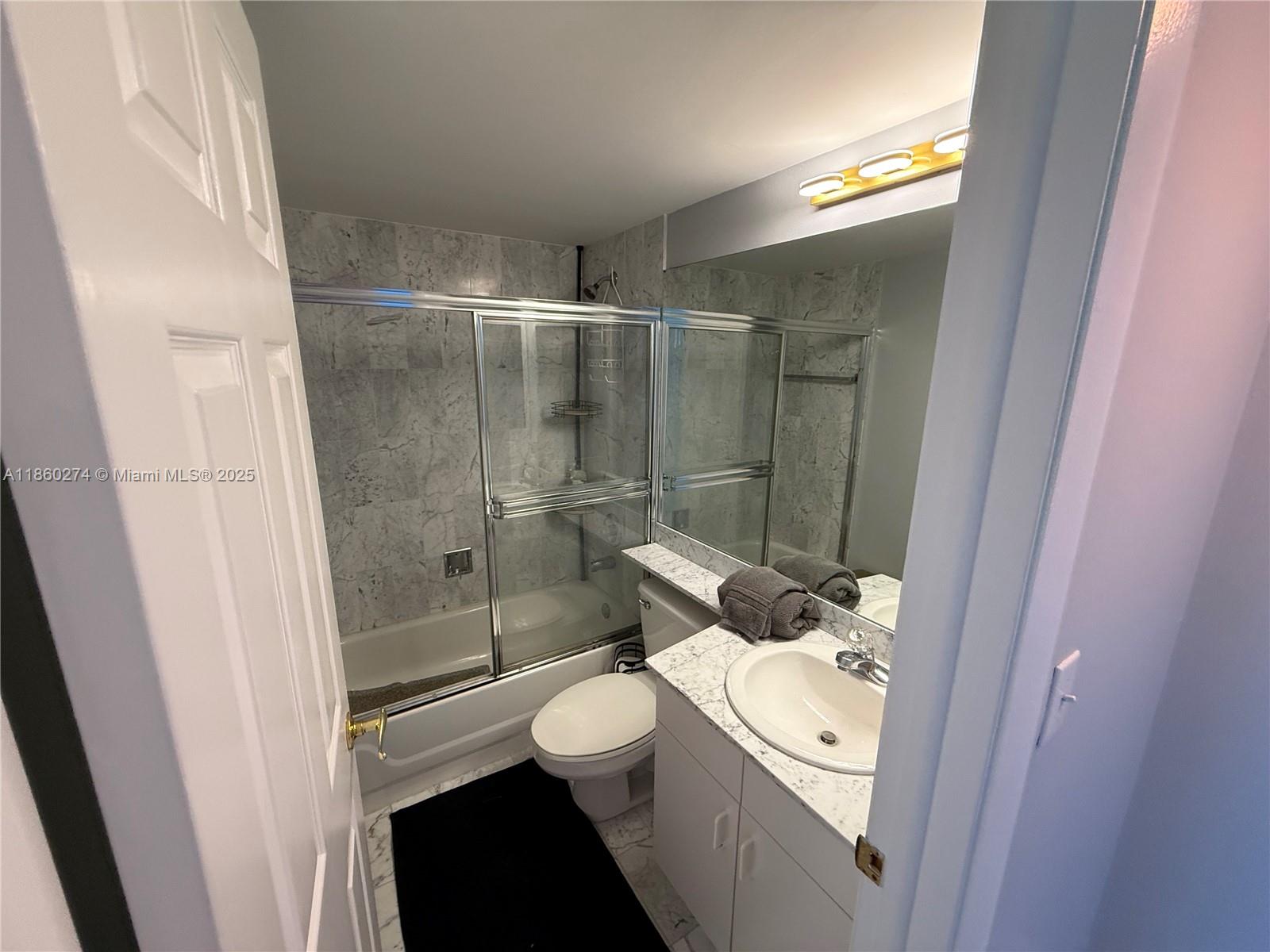 ST LOUIS CONDO - Residential Lease