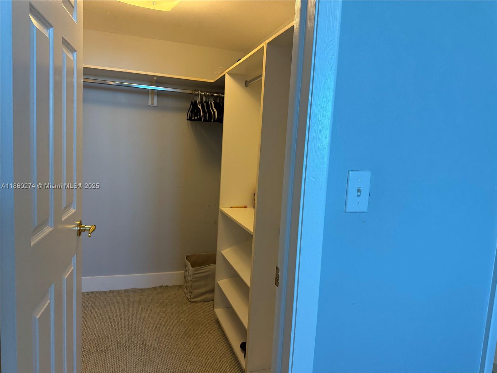 ST LOUIS CONDO - Residential Lease