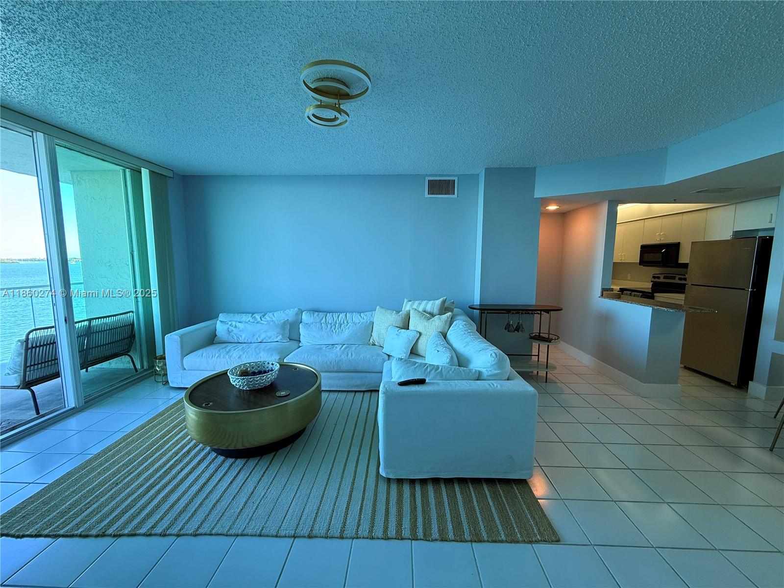 ST LOUIS CONDO - Residential Lease