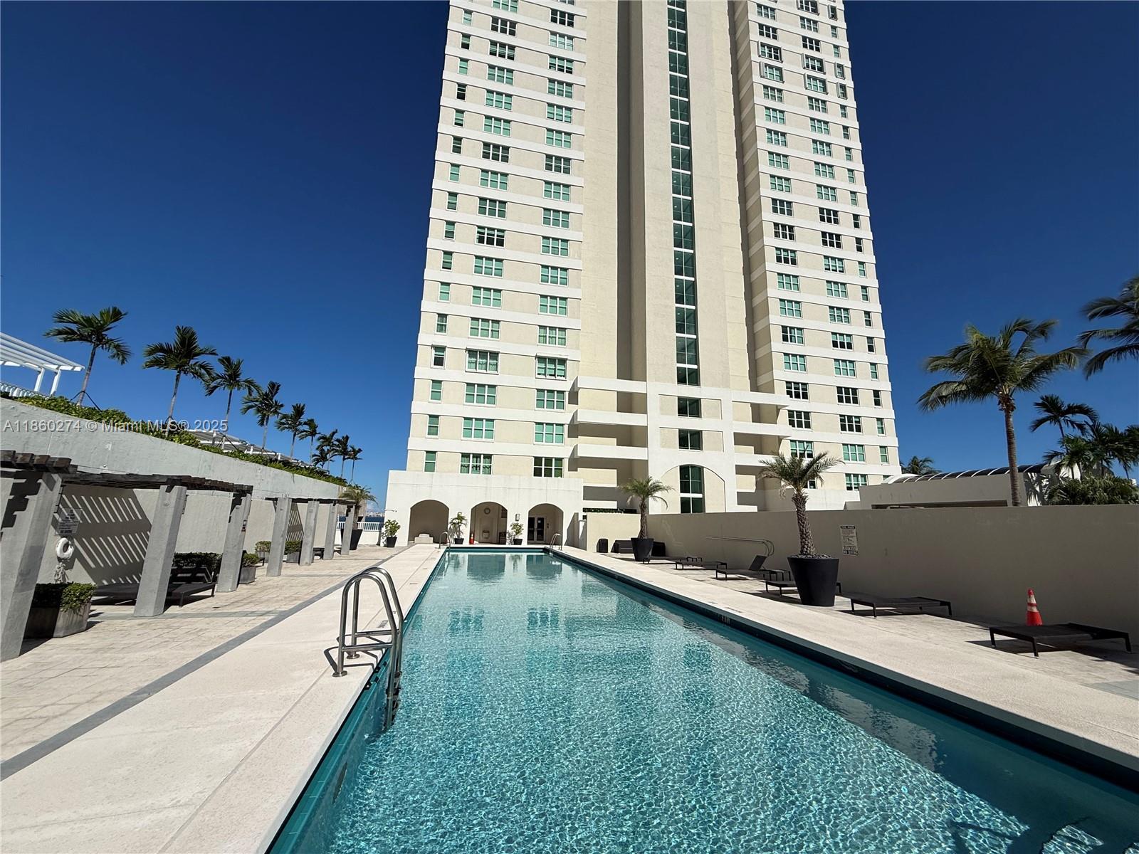 ST LOUIS CONDO - Residential Lease