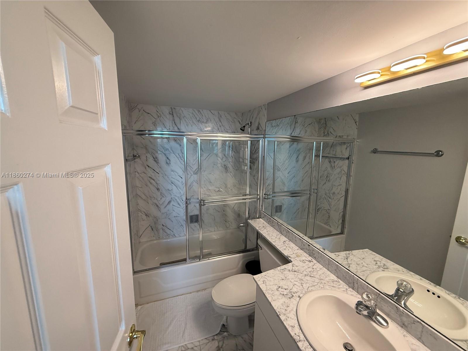 ST LOUIS CONDO - Residential Lease