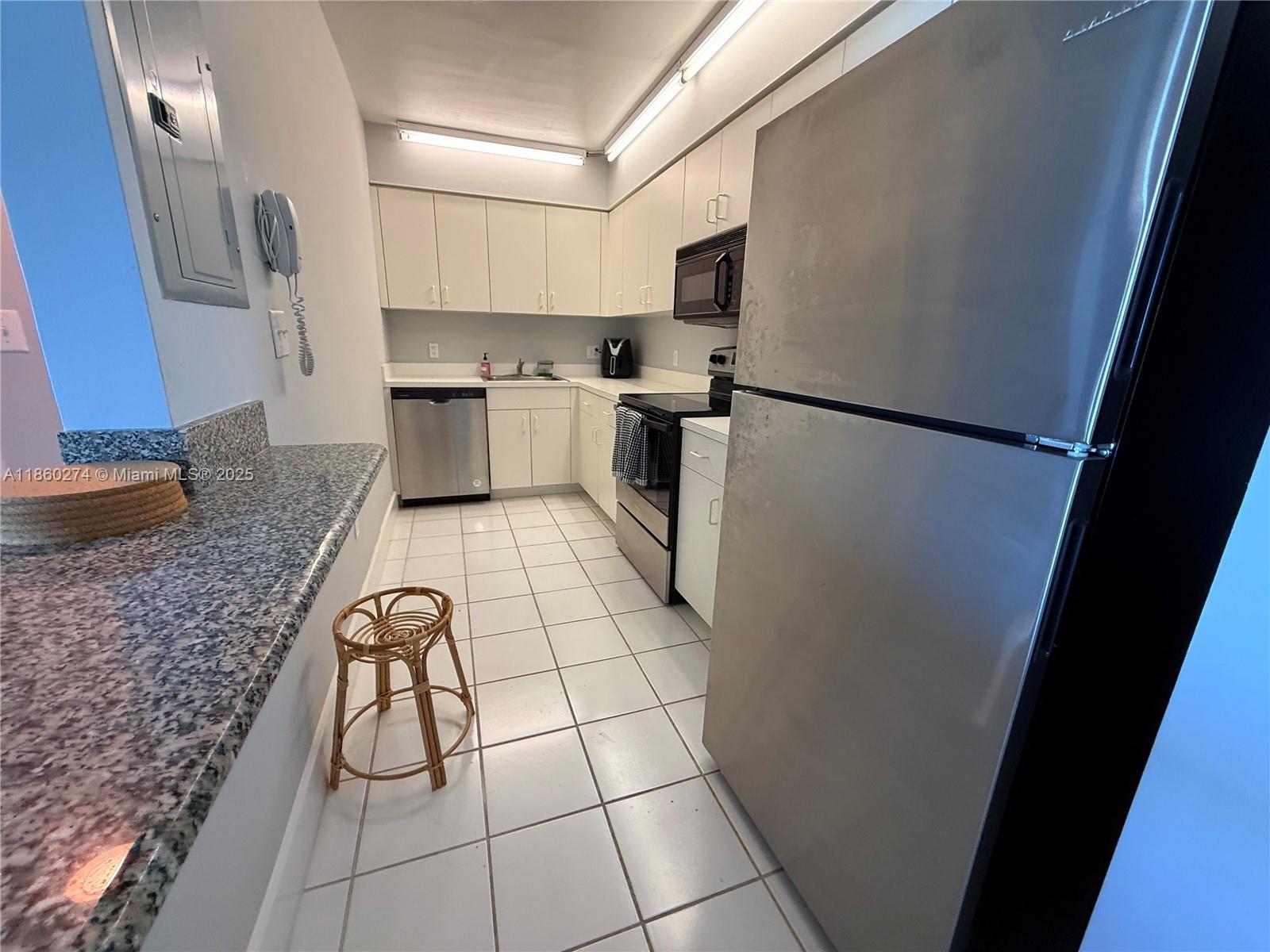 800 Claughton Island Dr 703