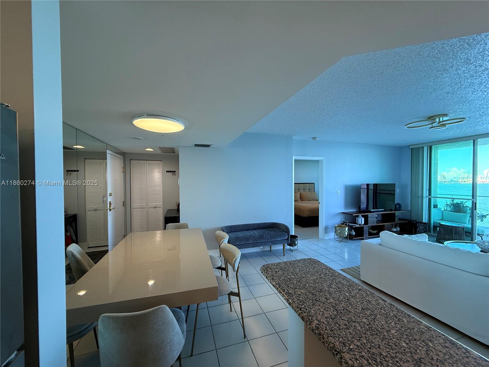 ST LOUIS CONDO - Residential Lease