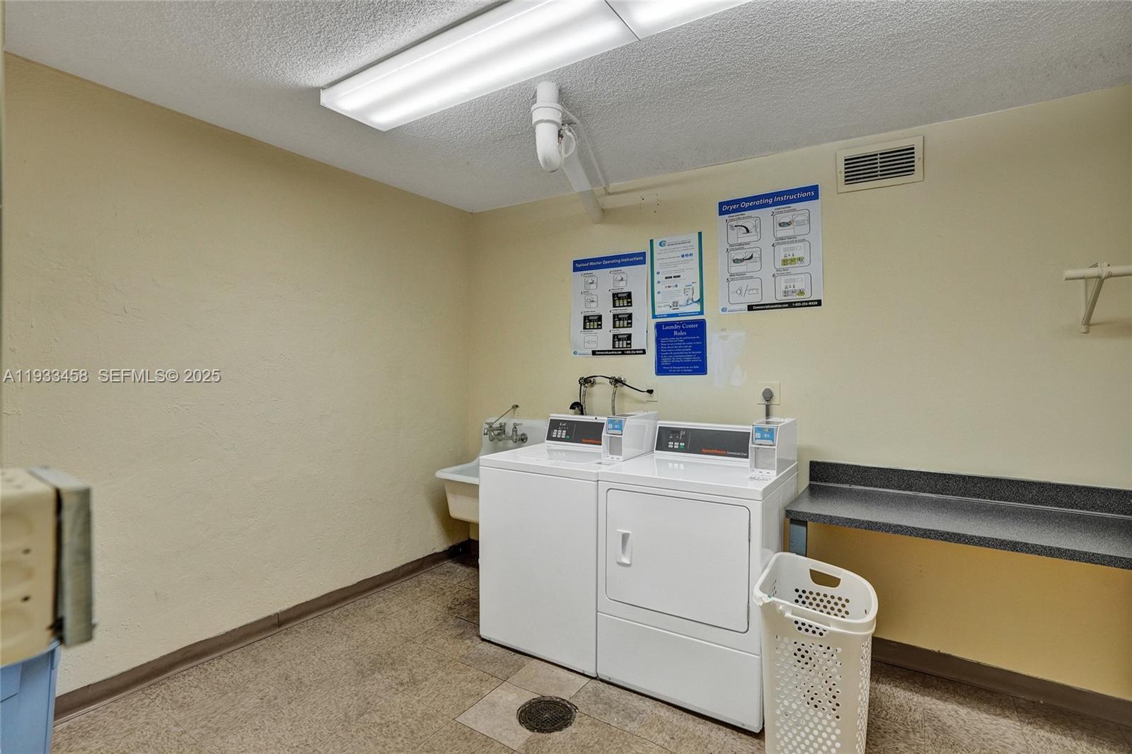 COMMODORE PLAZA CONDO - Residential