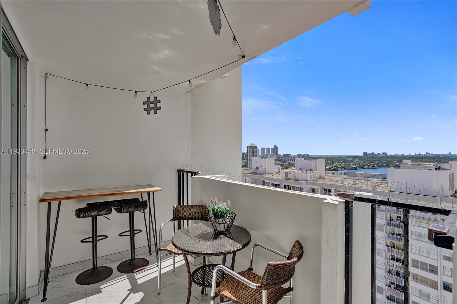 COMMODORE PLAZA CONDO - Residential