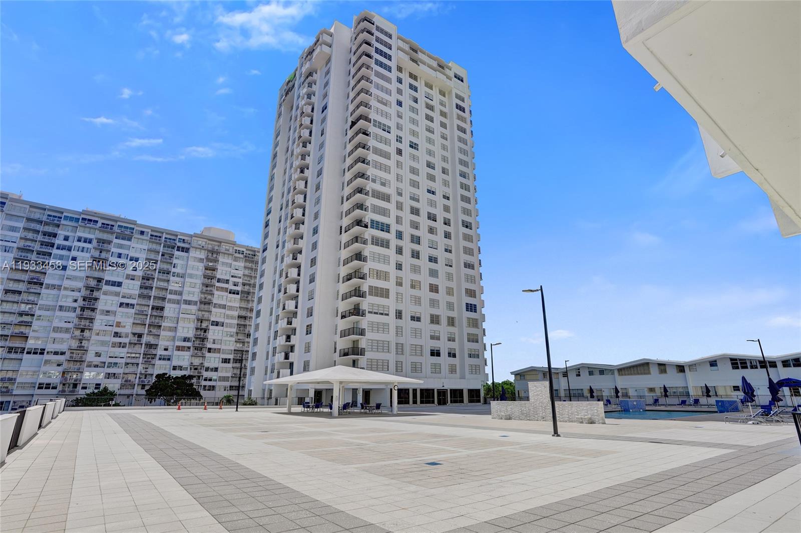 COMMODORE PLAZA CONDO - Residential