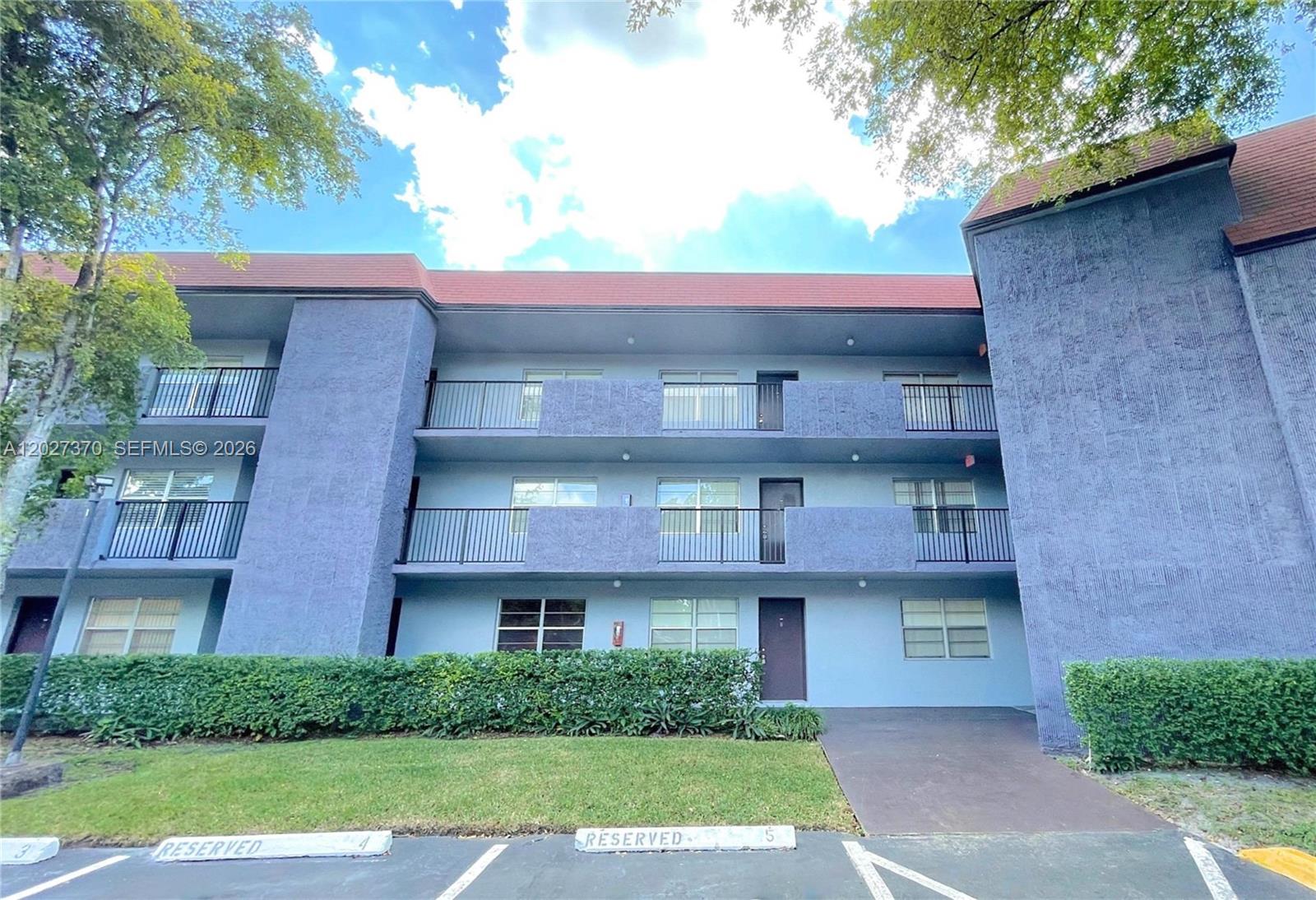 FAIRWAYS OF TAMARAC - Residential