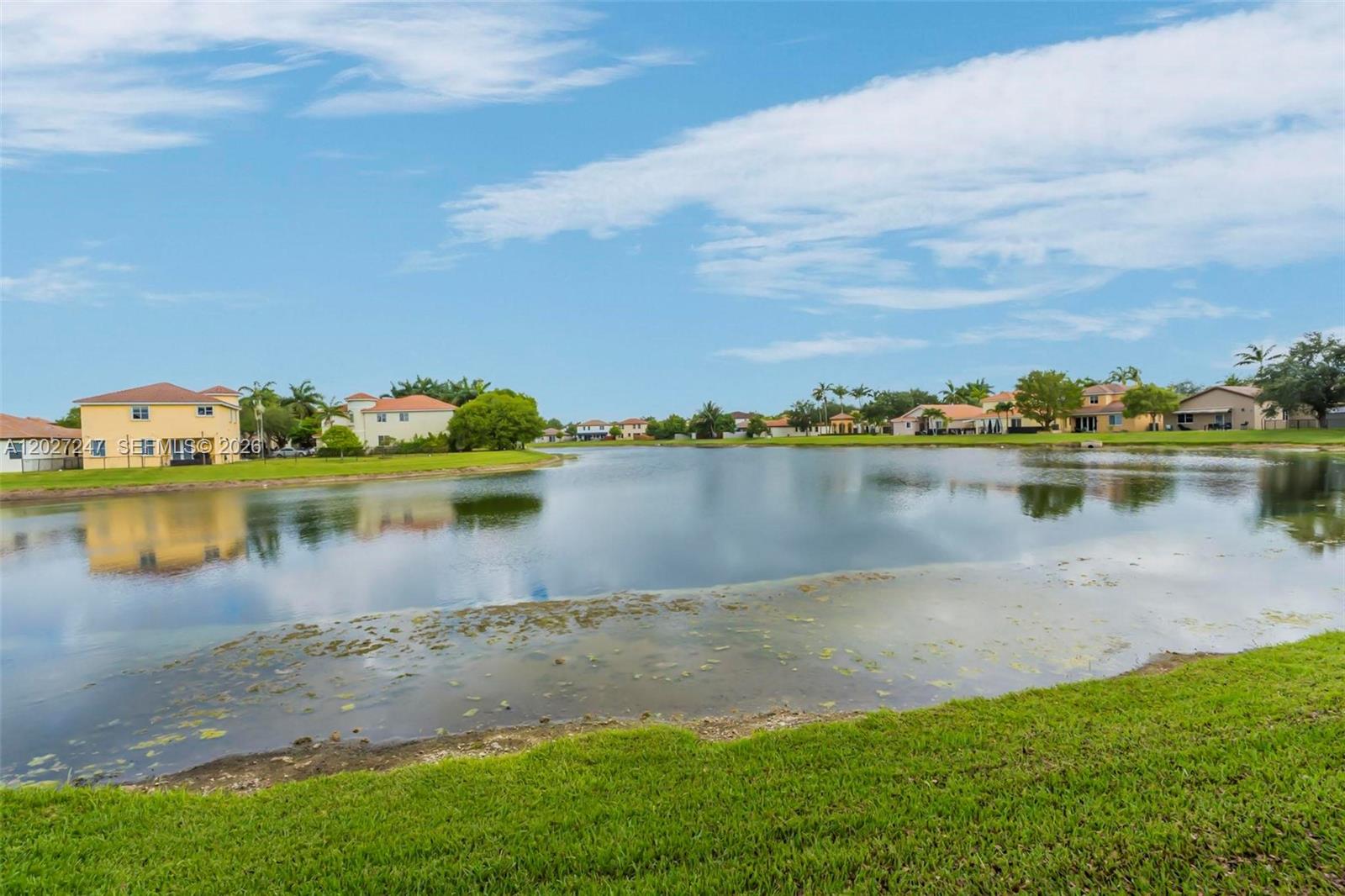 VENTANAS AT HOMESTEAD - Residential