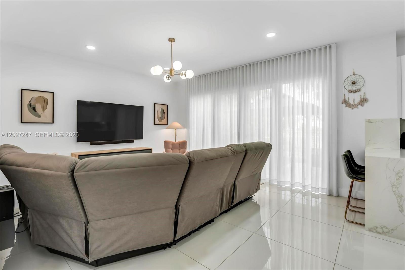 VENTANAS AT HOMESTEAD - Residential