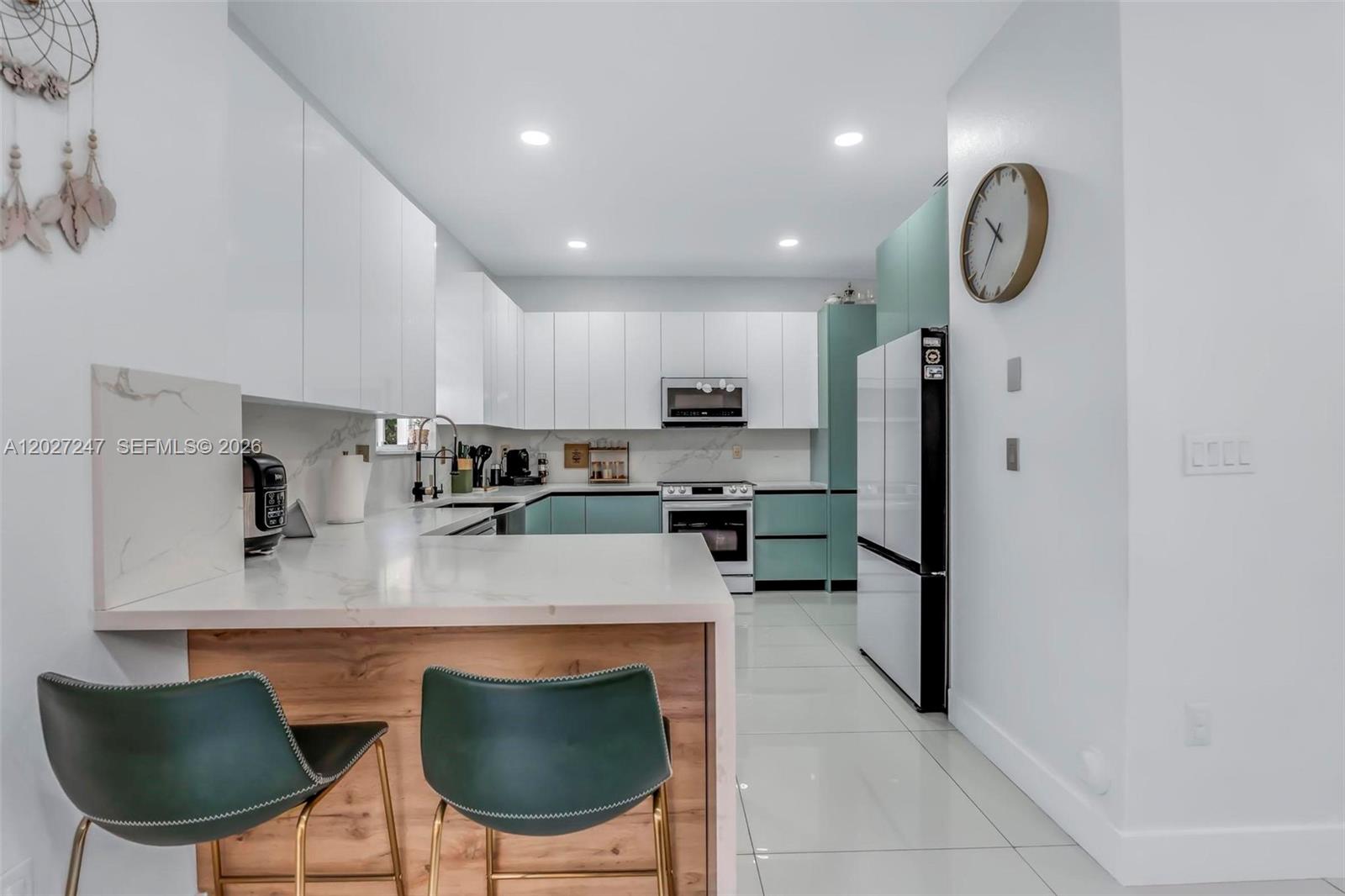 VENTANAS AT HOMESTEAD - Residential