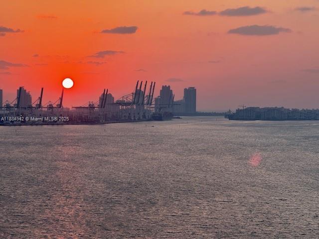 THE MARK ON BRICKELL COND - Residential Lease