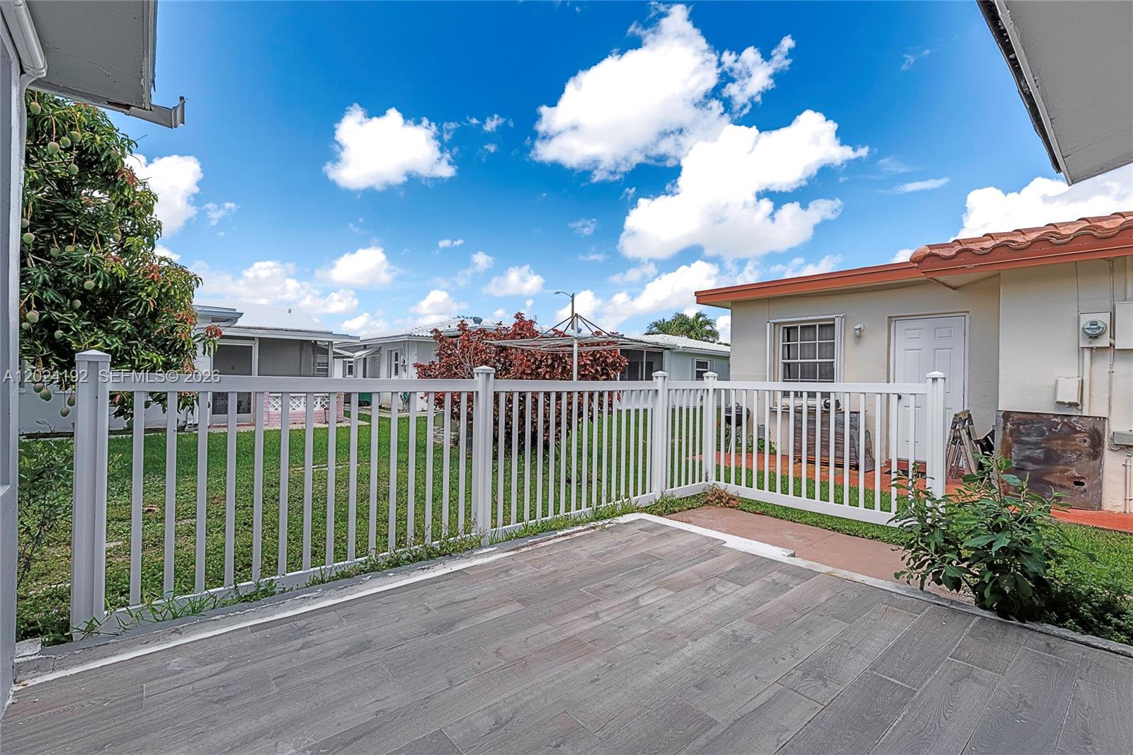 MAINLANDS OF TAMARAC LAKE - Residential