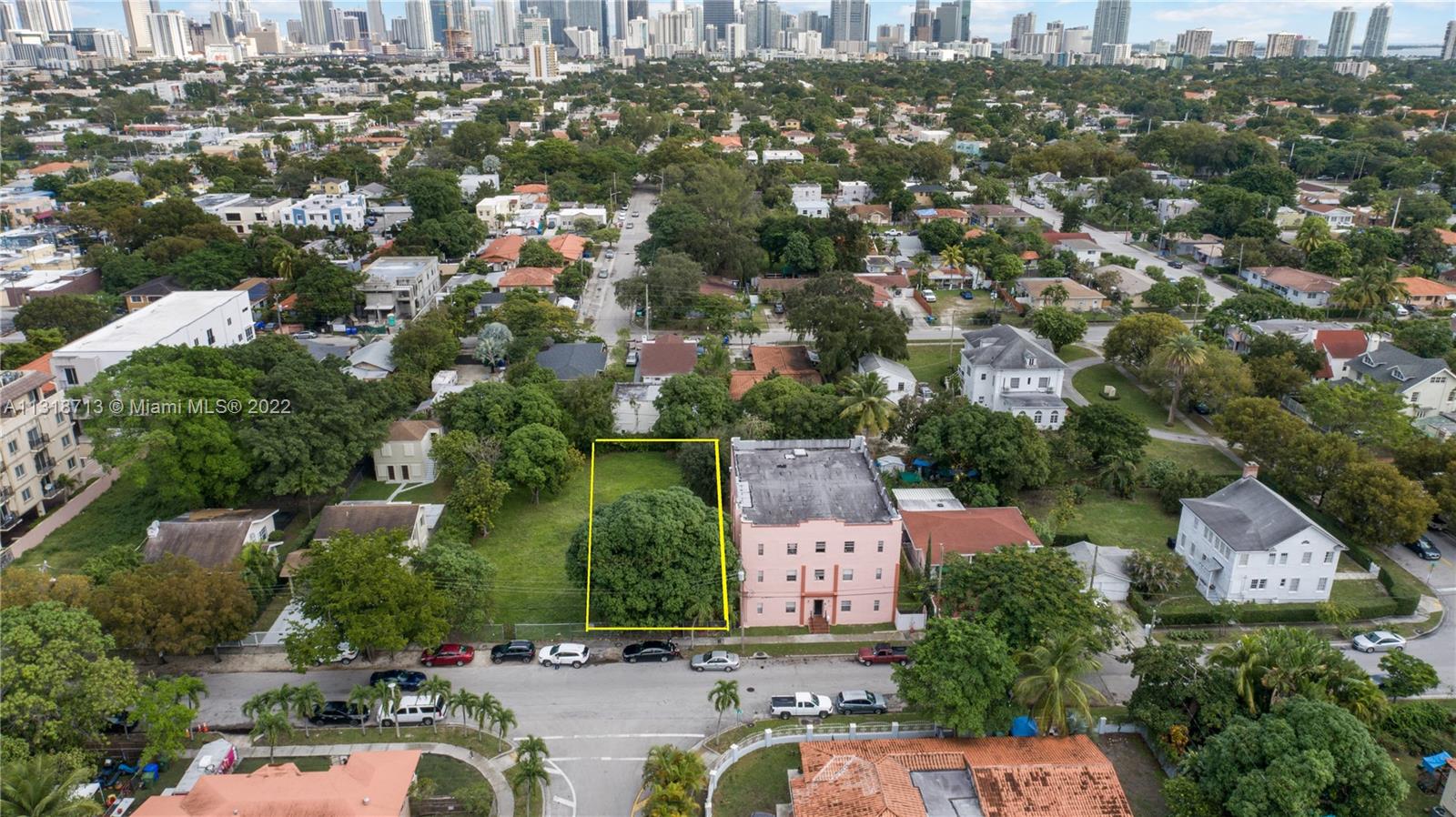 Photo 6 of 17 of 1001 SW 15th Ave land