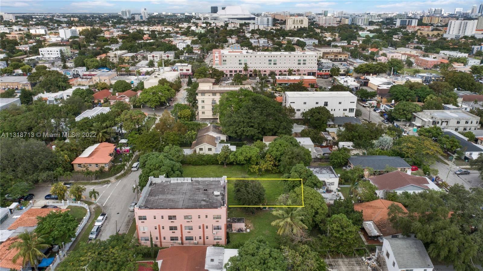 Photo 8 of 17 of 1001 SW 15th Ave land