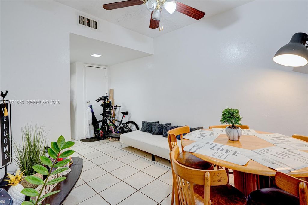 Photo of 502-504 Phippen Waiters #4, Dania Beach, FL 33004 (MLS # A11971633)
