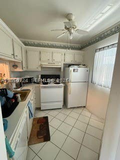 Photo of 3406 NW 49th Ave #510, Lauderdale Lakes, FL 33319 (MLS # A12050724)