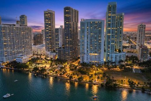 1750 N Bayshore Dr 2510 Miami FL 33132